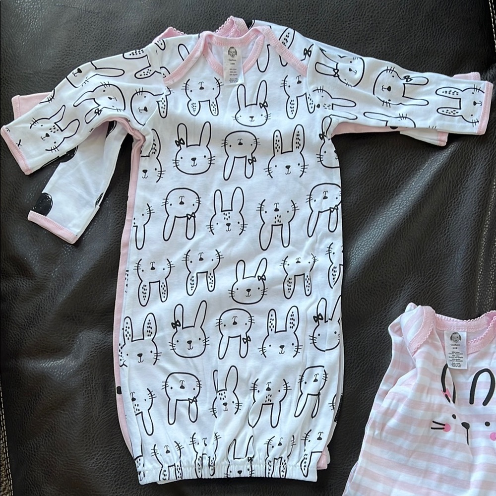 Set of Gerber Baby Sleep Gowns - Picture 4 of 6